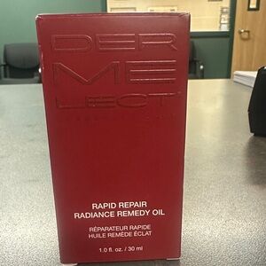 Dermelect Rapid Repair Radiance Remedy Oil - Red -New in box